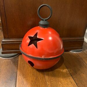 Red Metal Star Bell Ornament